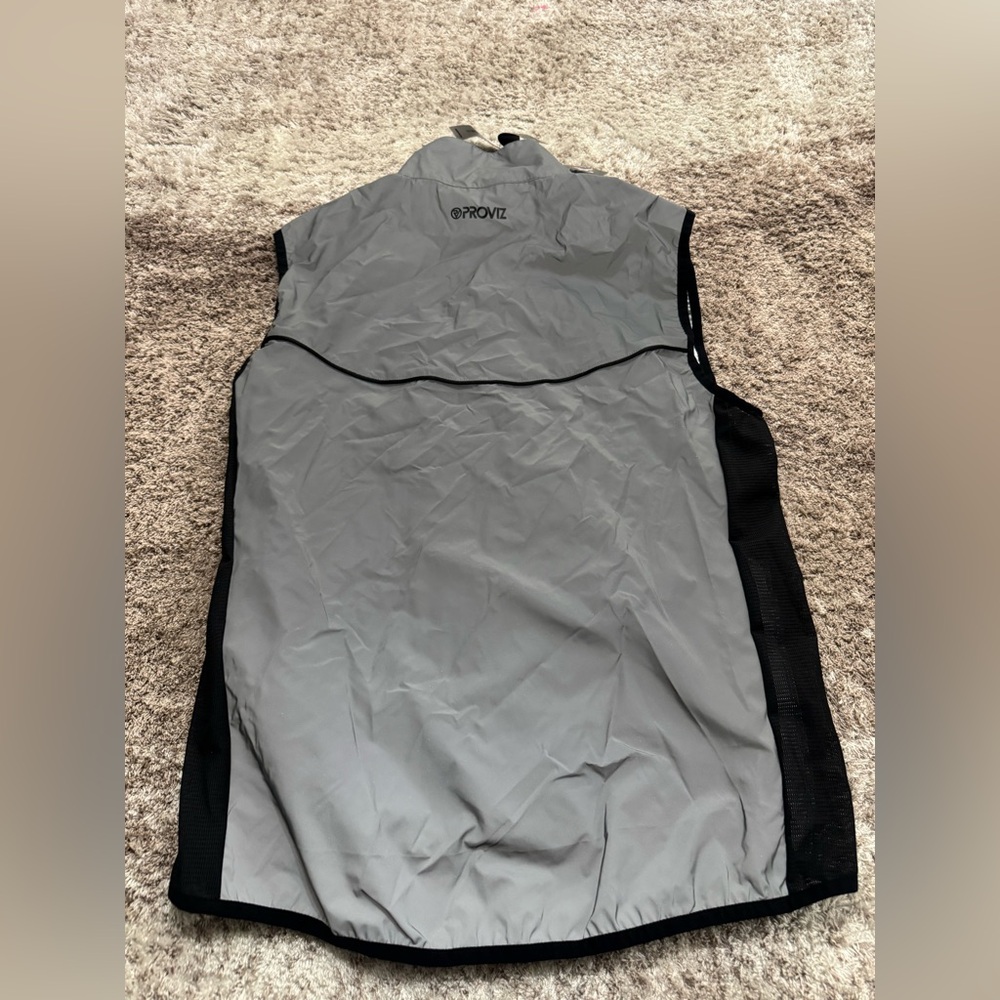 Proviz REFLECT360
MEN’S REFLECTIVE ACTIVE VEST - Picture 5 of 5